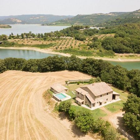 Casale Al Lago Con Piscina E Sauna Corbara  Екстериор снимка
