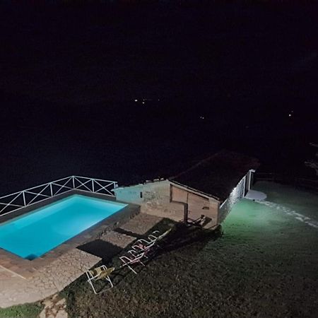 Casale Al Lago Con Piscina E Sauna Corbara  Екстериор снимка