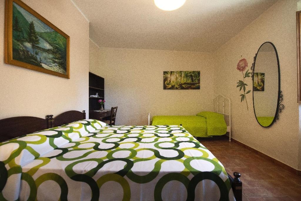 Casale Al Lago Con Piscina E Sauna Corbara  Екстериор снимка