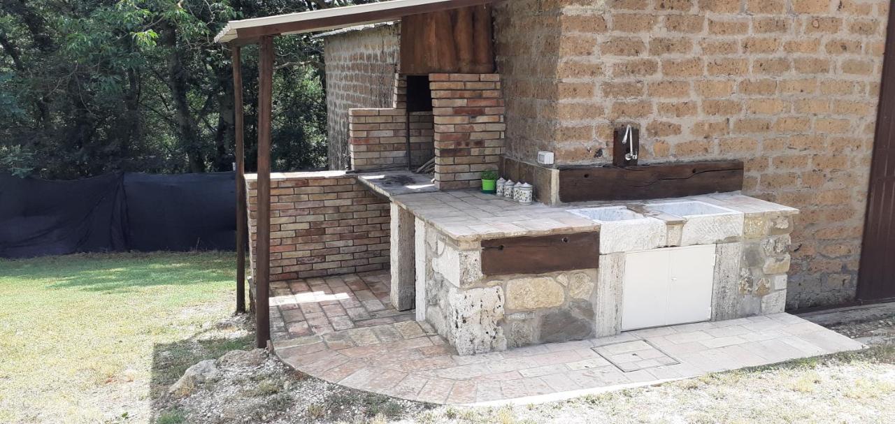 Casale Al Lago Con Piscina E Sauna Corbara  Екстериор снимка
