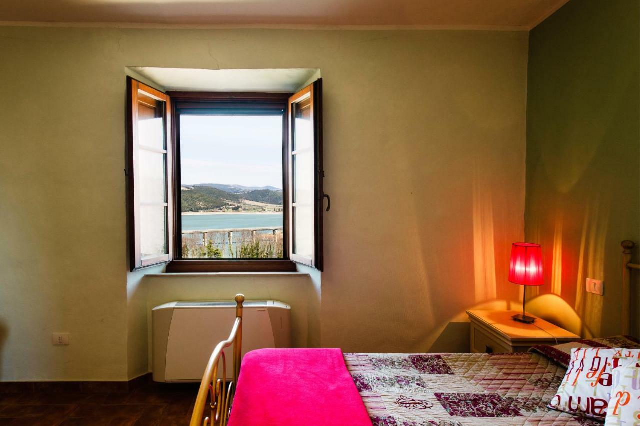Casale Al Lago Con Piscina E Sauna Corbara  Екстериор снимка