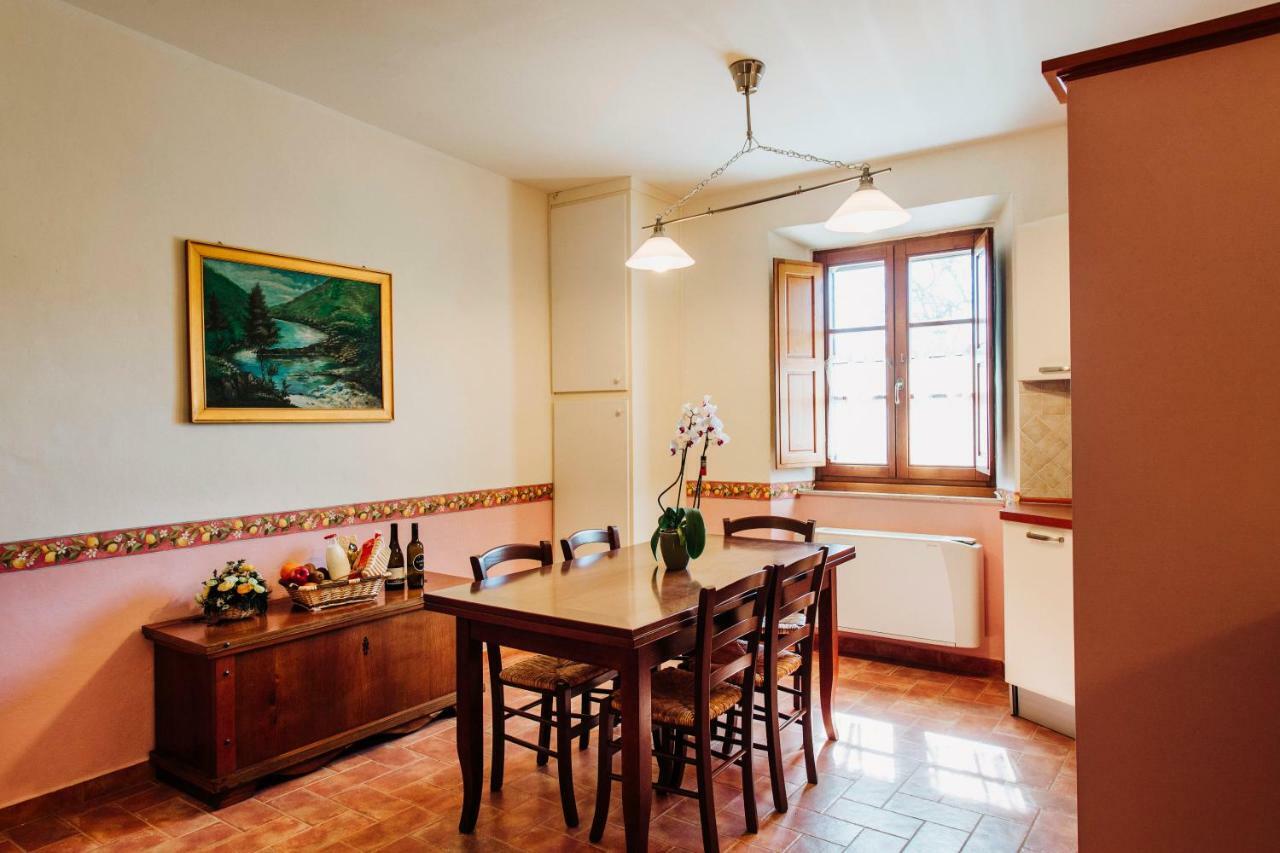 Casale Al Lago Con Piscina E Sauna Corbara  Екстериор снимка